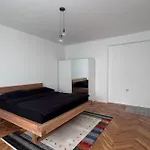 Modern And New Apartment Close To Downtown